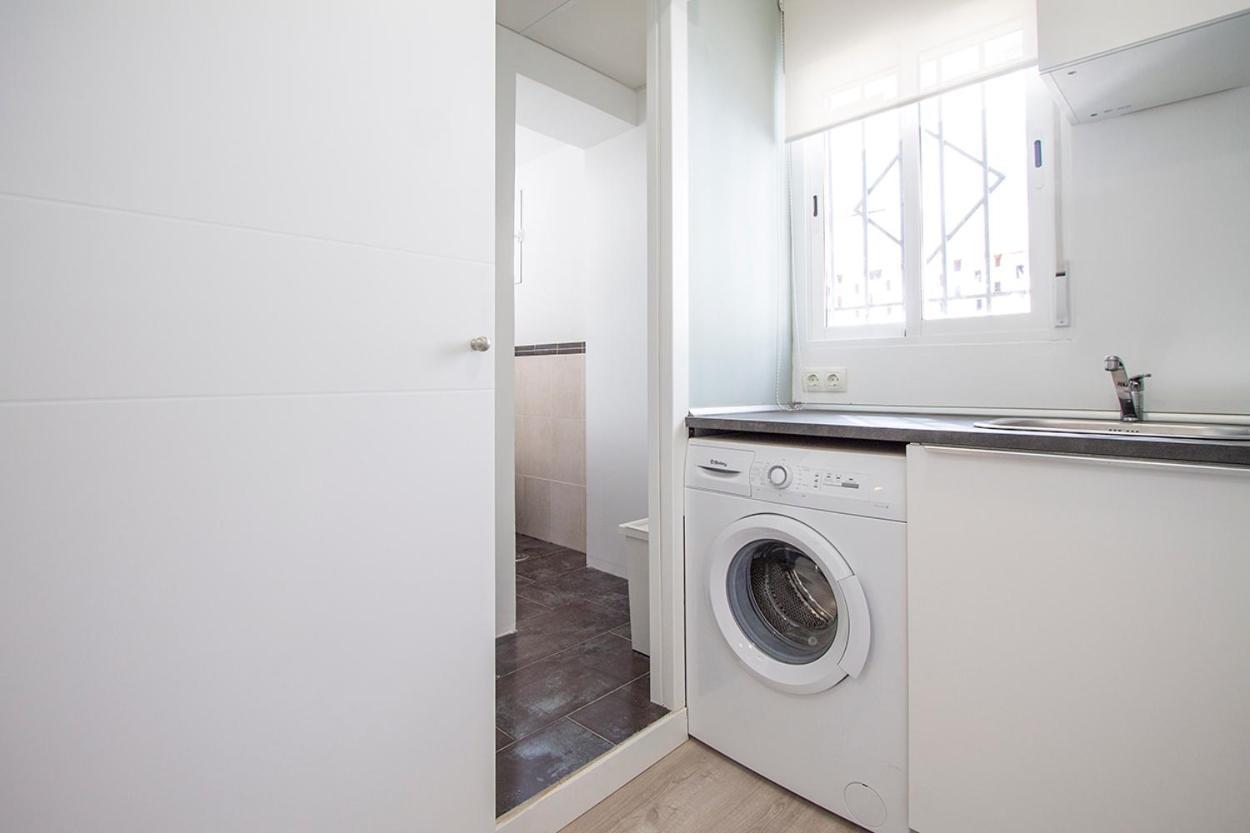 Apartamentos Tetuan Sandino Madrid Exterior photo