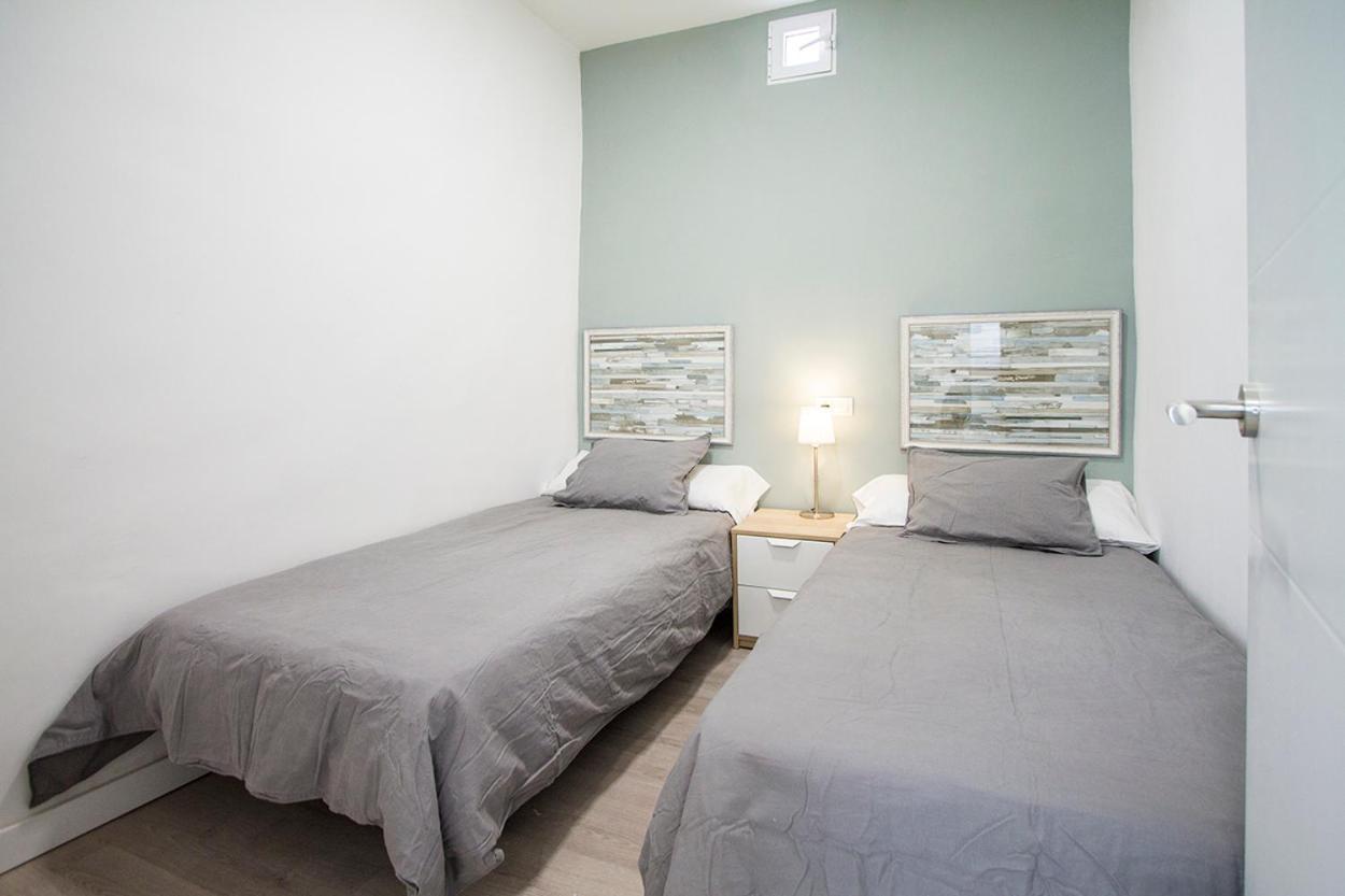 Apartamentos Tetuan Sandino Madrid Exterior photo